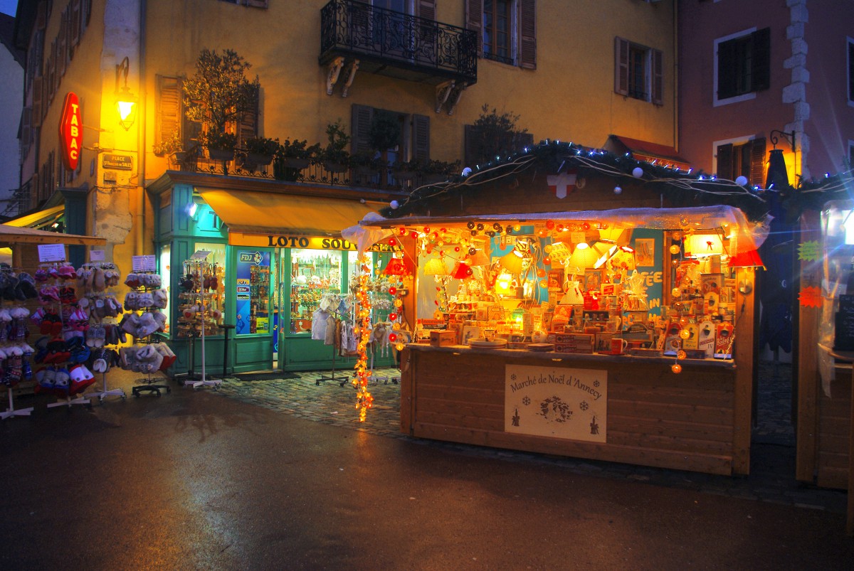 Annecy Christmas Market Cern Club
